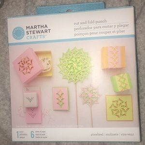 Martha Stewart crafts cut and fold punch pinwheel